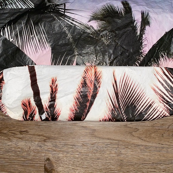 Aloha Collection Tote. Please review photos & description. - Picture 7 of 13